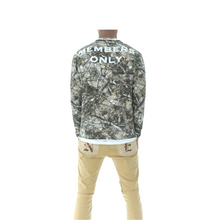 Load image into Gallery viewer, Long Sleeve Camo Raw Hem
