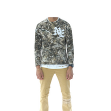 Load image into Gallery viewer, Long Sleeve Camo Raw Hem

